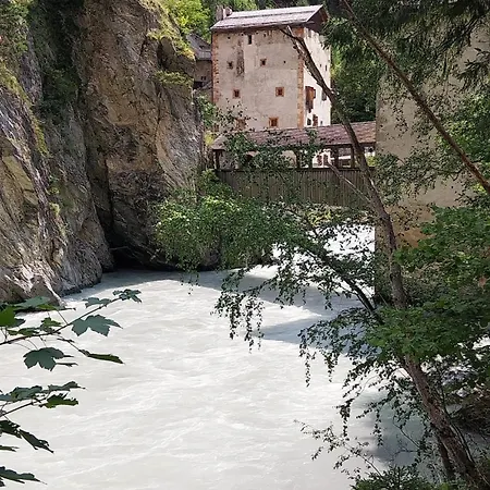 Burg Laudegg Blick * Faggen