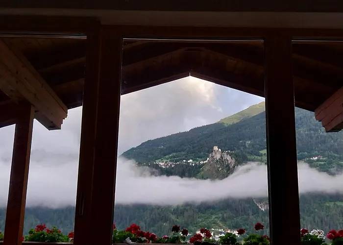 Apartment Burg Laudegg Blick Faggen