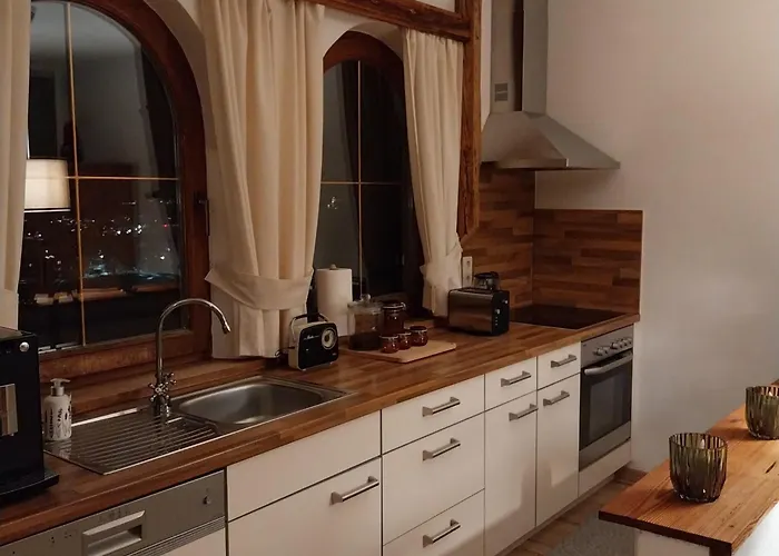 Burg Laudegg Blick *