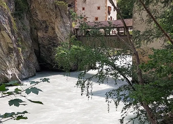 Burg Laudegg Blick * Faggen